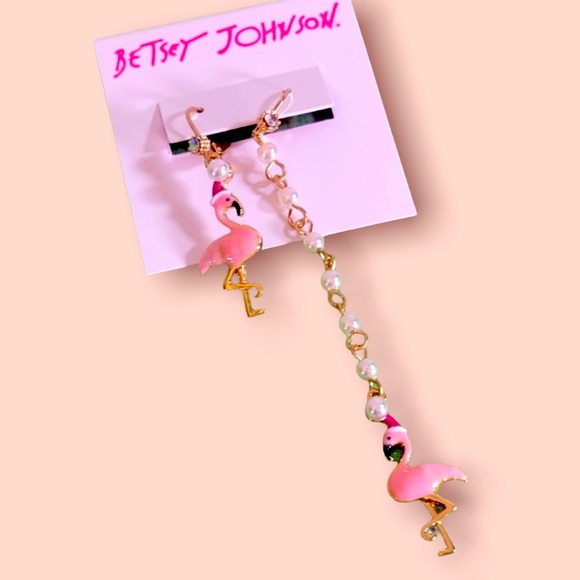 New Betsey Johnson HOLIDAY WHIMSY FLAMINGO LINEAR EARRINGS PINK - Picture 6 of 6